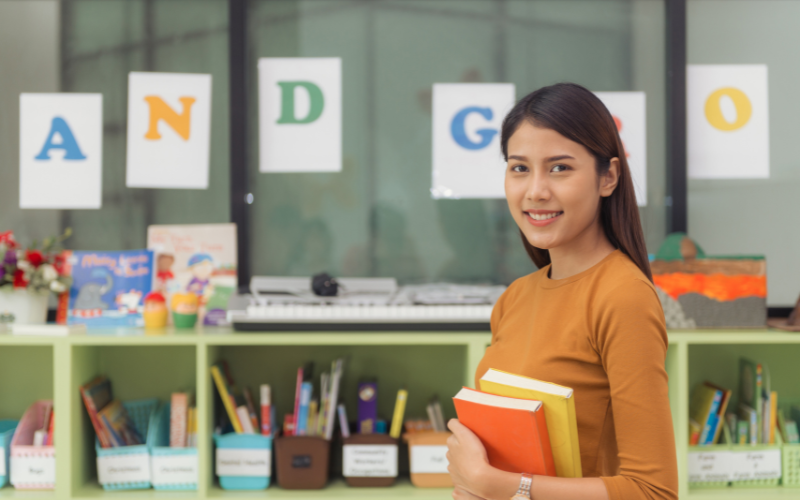  Giáo viên chủ nhiệm lớp ở cấp tiểu học được giảm 3 tiết/ tuần